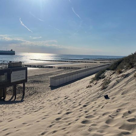 Luxe Tiny House Incl Jacuzzi En Strandhuisje In Zomerseizoen Meliskerke Екстериор снимка