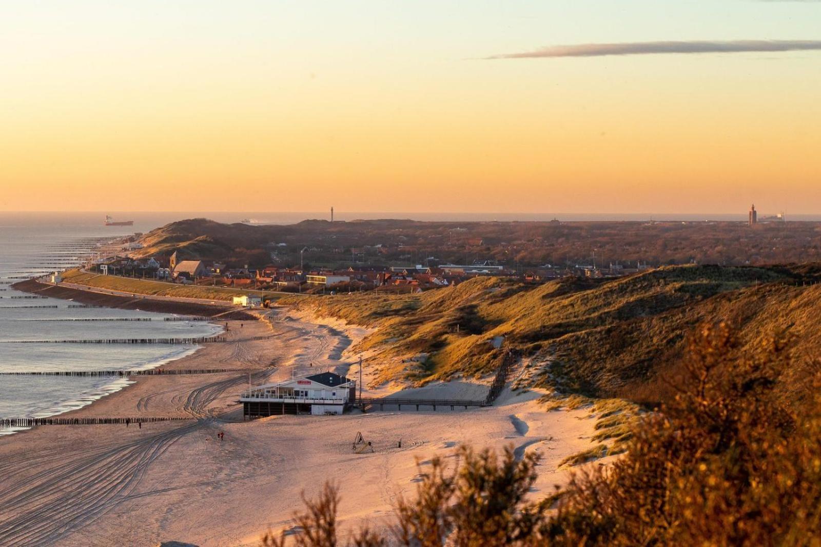 Luxe Tiny House Incl Jacuzzi En Strandhuisje In Zomerseizoen Meliskerke Екстериор снимка